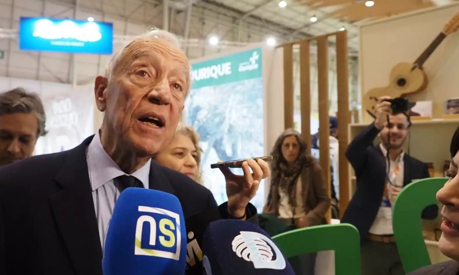 Votou em Celorico. Marcelo confiante na adesão ao voto após “campanha muito mexida e participada”