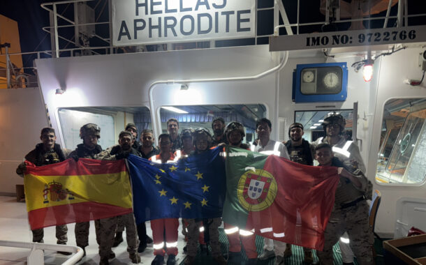 Militares portugueses ajudam a libertar navio sequestrado por piratas no Oceano Índico