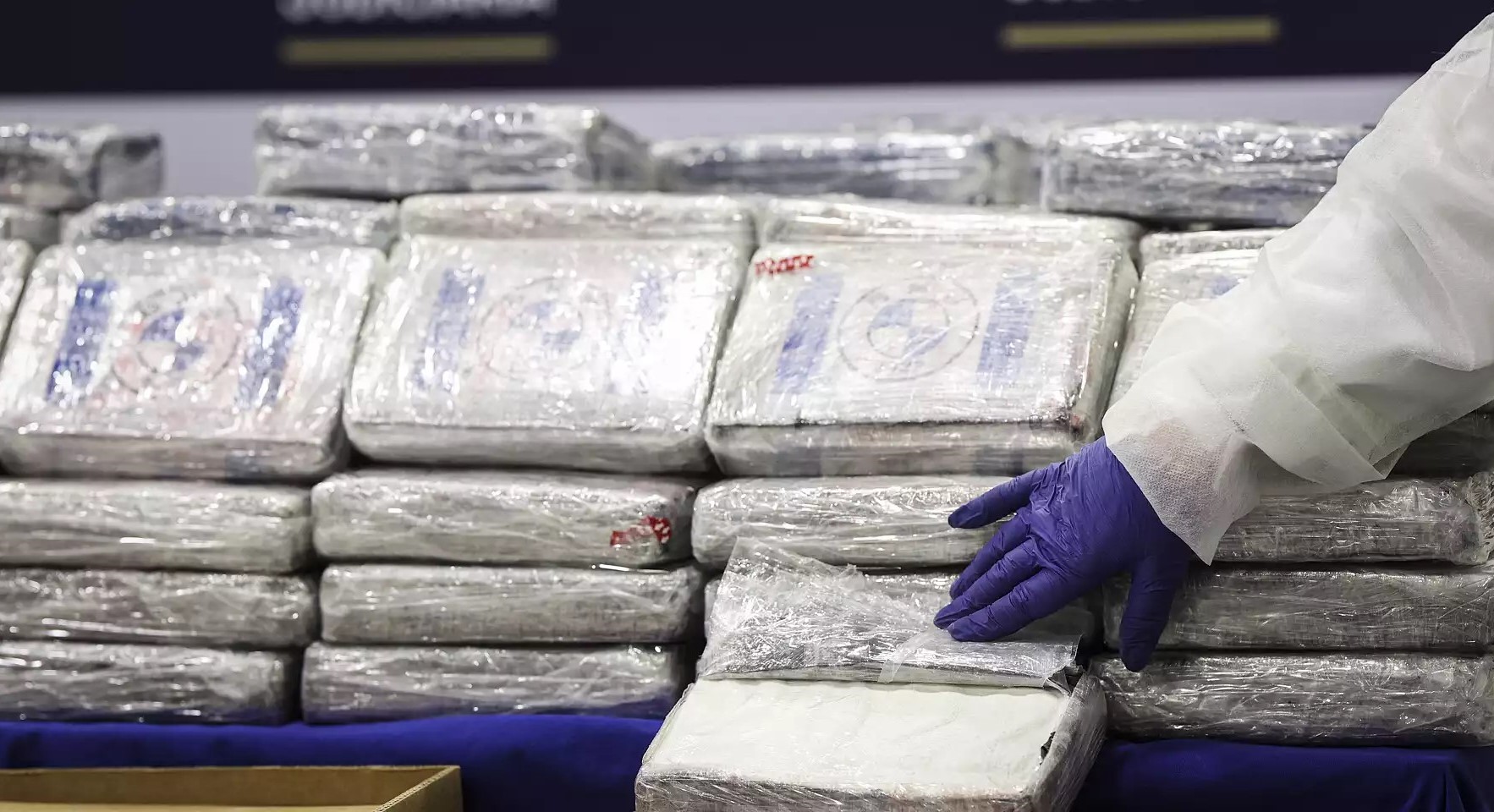 PJ apanha duas embarcações de pesca com mais de sete toneladas de cocaína ao largo de Lisboa