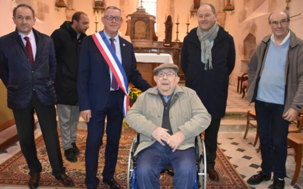 Idoso aplica herança milionária no arranjo da igreja da terra
