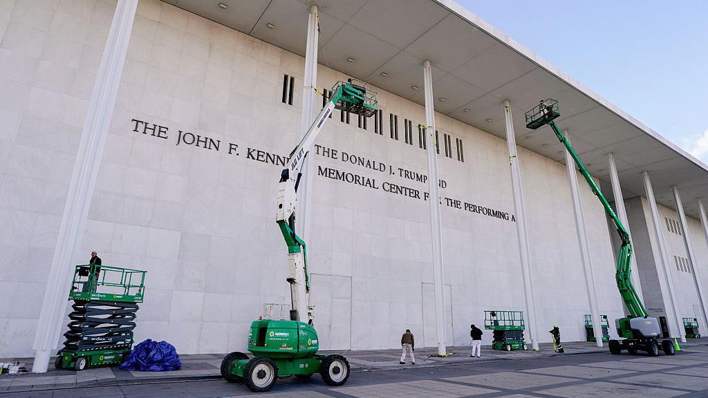 Cancelados concertos de fim de ano no Kennedy Center em protesto pela mudança de nome para Trump Center