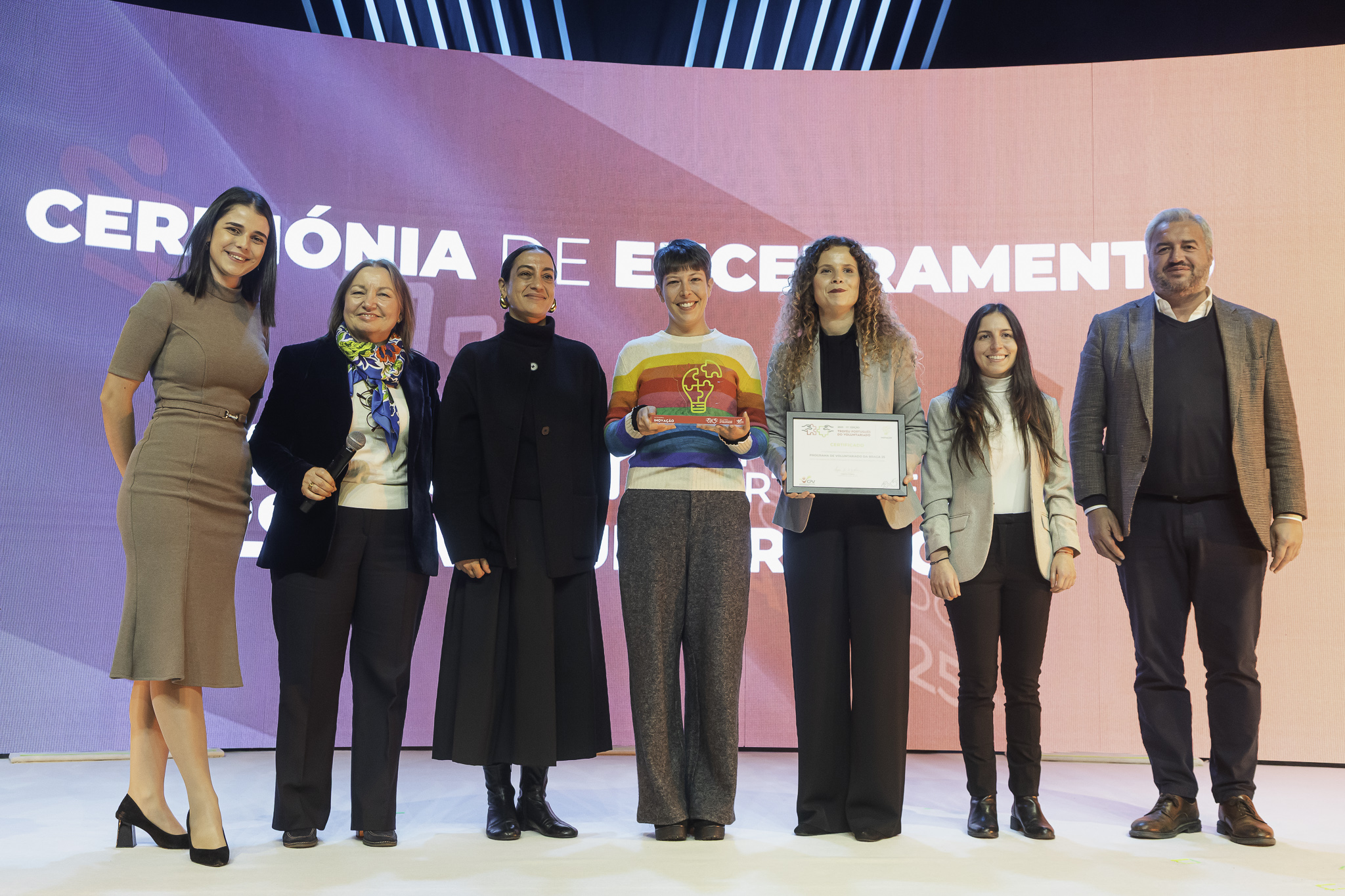 Programa de Voluntariado da Braga 25 distinguido com troféu em Inovação