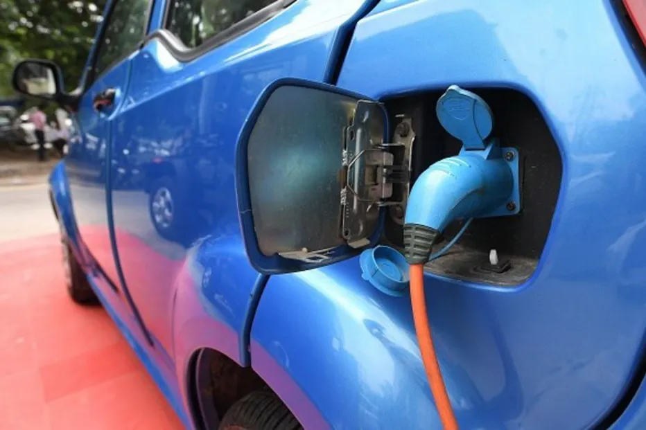 Apoio à compra de carros elétricos esgota em poucas horas
