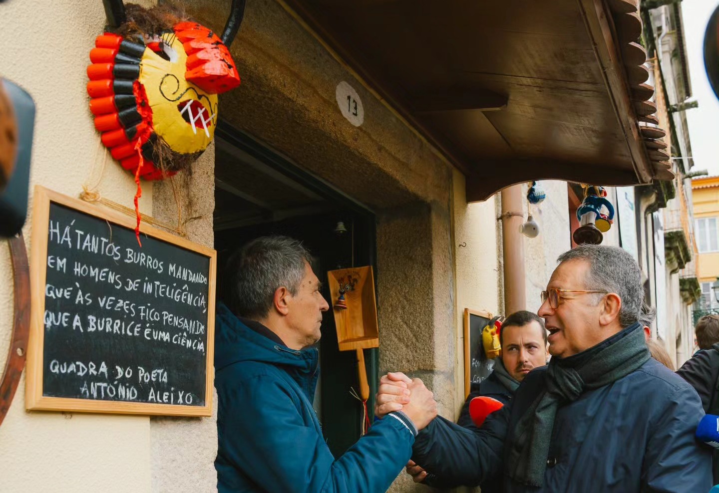 Presidenciais. Seguro esteve em Barcelos para se dizer “abençoado” por ter apoios de todas as áreas políticas
