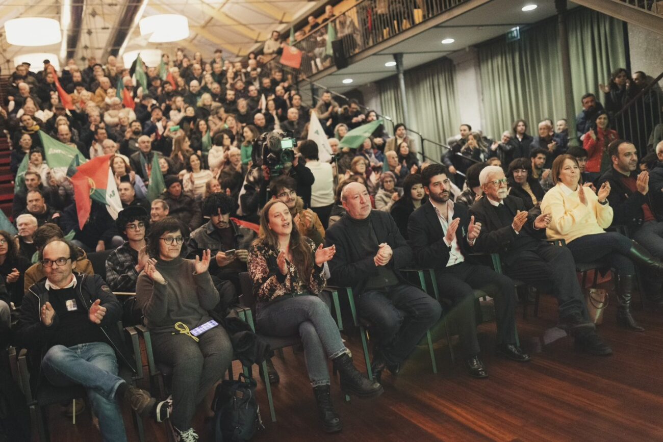 António Filipe juntou apoiantes em Braga e garantiu que candidatura “mais do que nunca” faz sentido