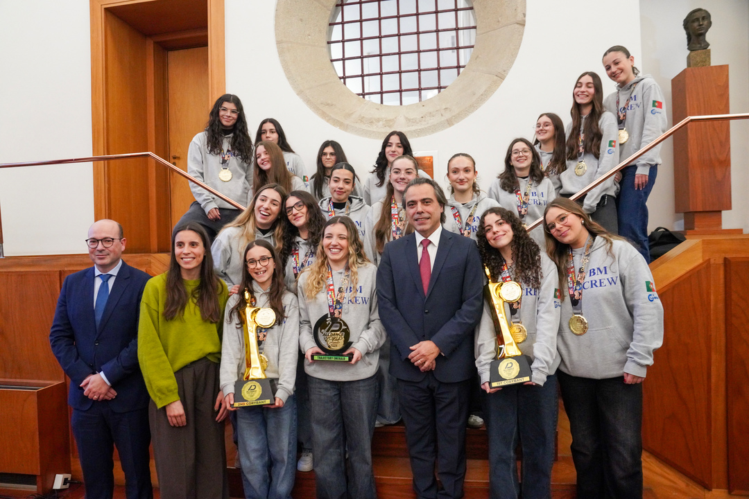 Guimarães homenageia as suas campeãs do mundo de Kickboxing e Dança