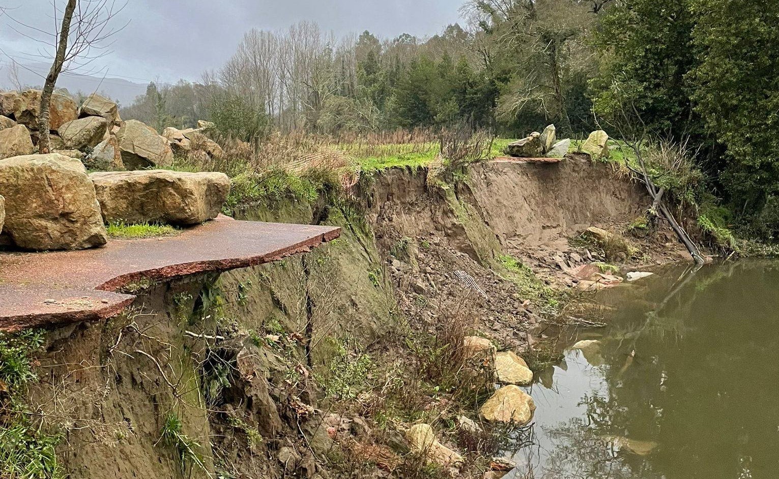 Kristin deixa intransitável ecopista do rio Minho entre Cerveira e Valença