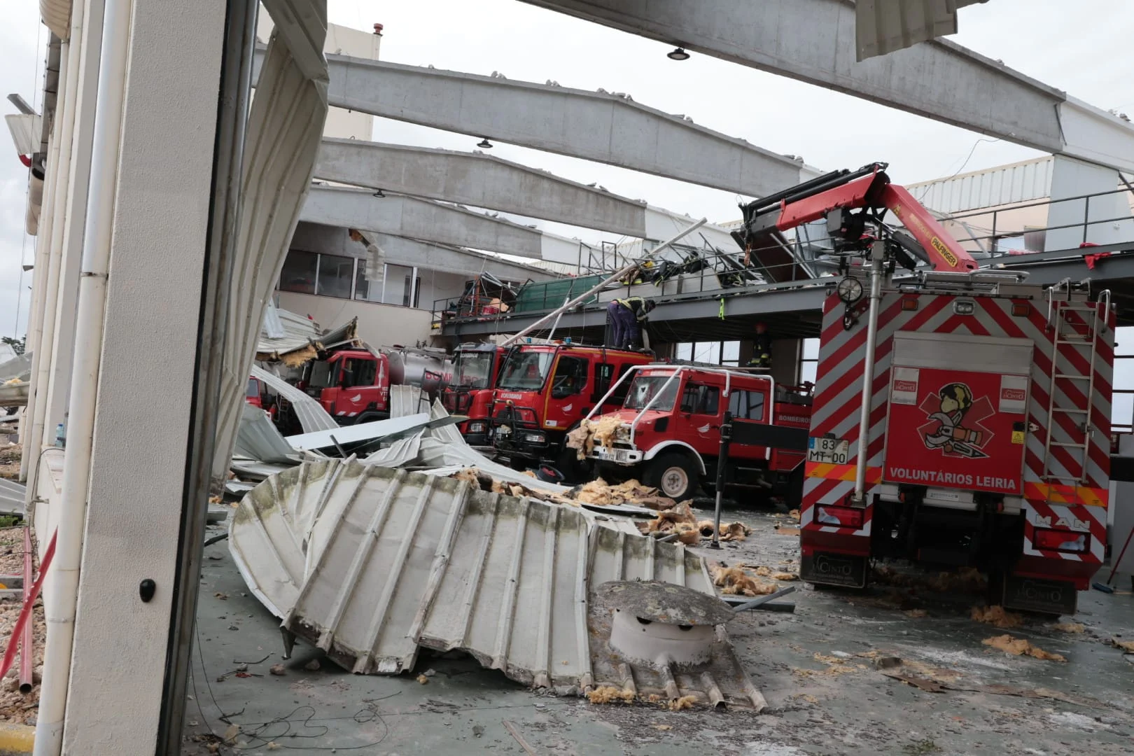 Bombeiros de Famalicão, Viana e Arcos de Valdevez mobilizados para socorro em Leiria