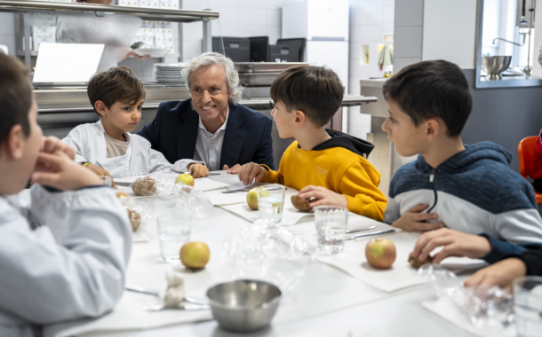 Autarca de Famalicão retoma visitas a escolas