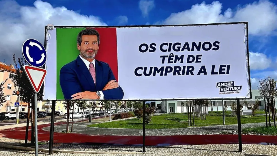 Tribunal rejeita suspensão da retirada de cartazes
