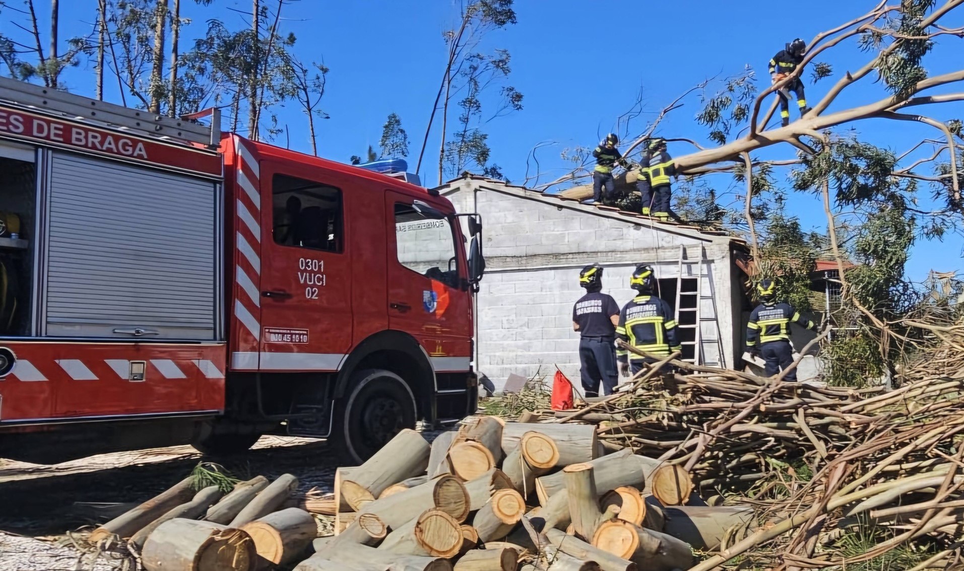 Sapadores de Braga reforçam apoio às populações de Pombal após Kristin