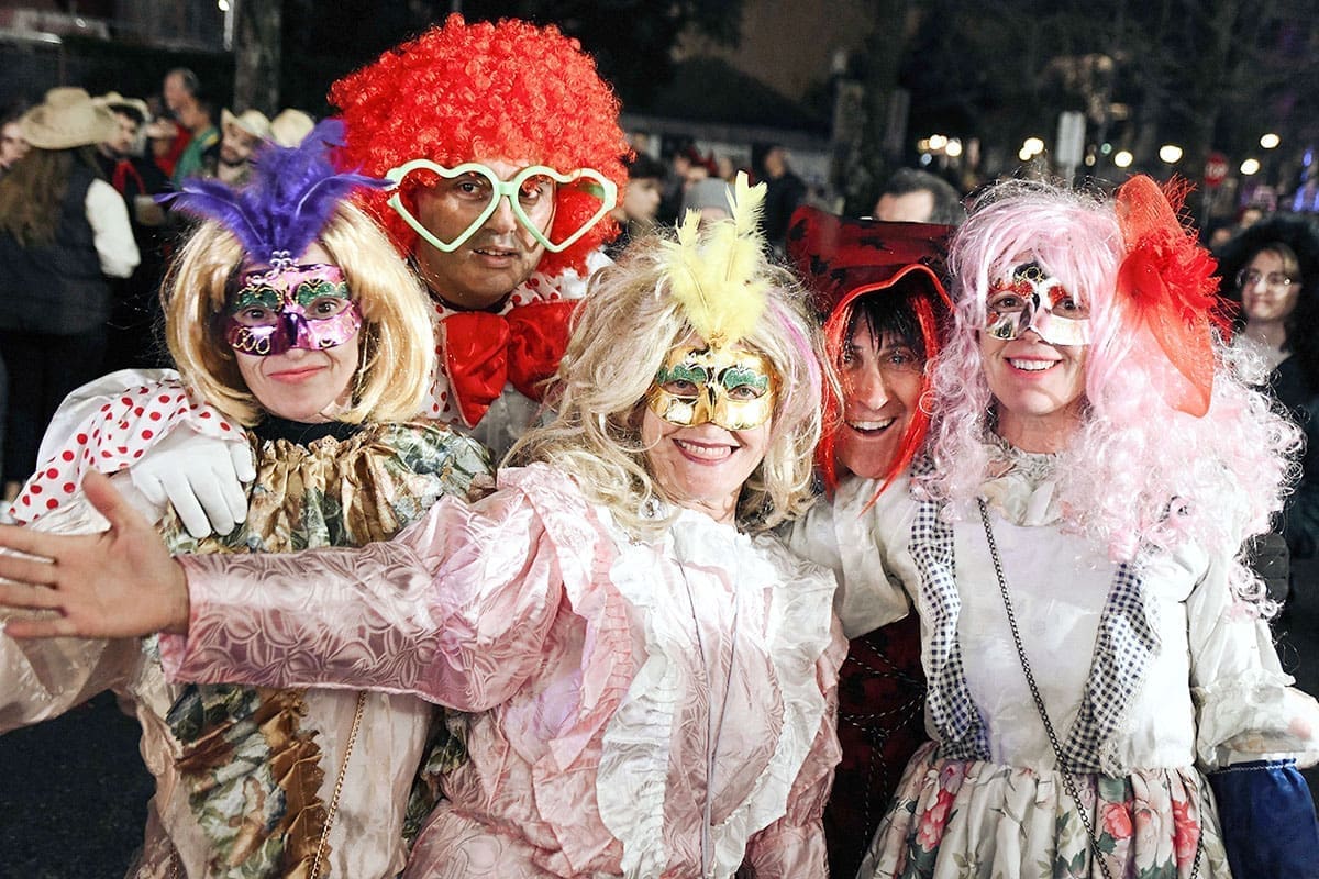 Famalicão assegura autocarros gratuitos e bilhete especial de comboio para noite de Carnaval