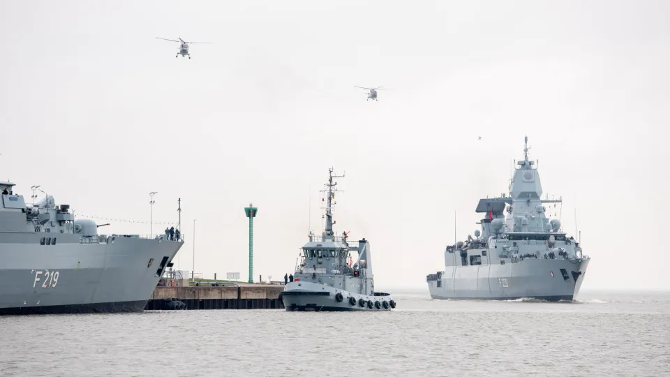 Dois detidos por tentativa de sabotagem de navios da Marinha alemã