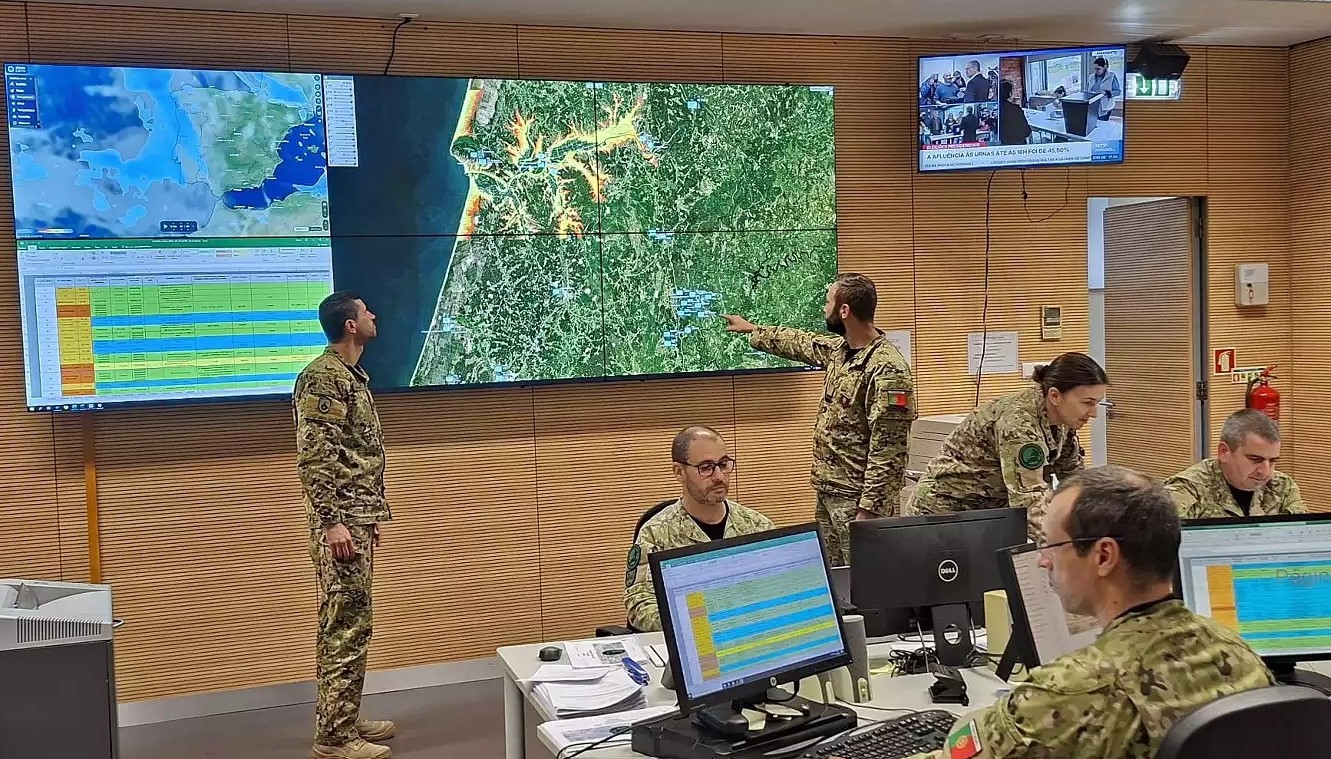 Exército usa mapas e dados para antecipar riscos de cheias e proteger populações