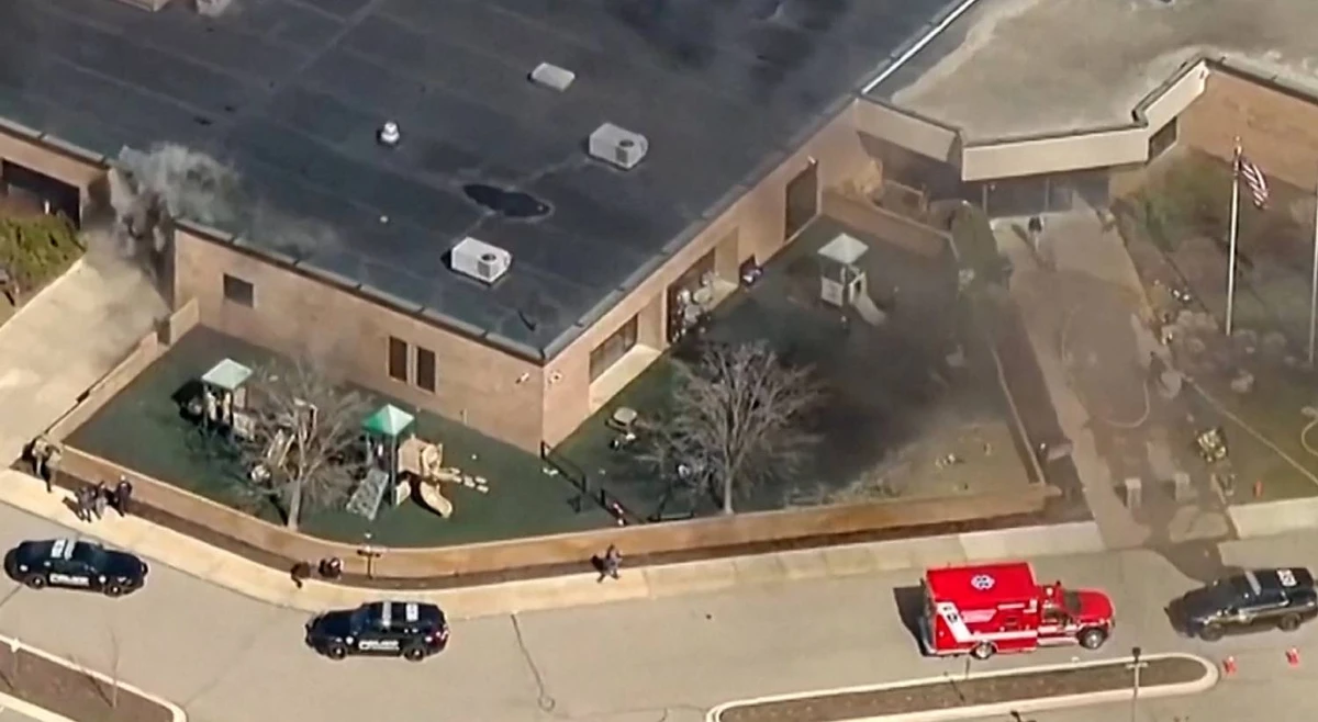Polícia norte-americana abate atirador numa sinagoga no Michigan
