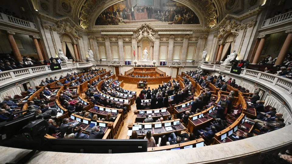 Petição para tornar violação crime público com 200 mil assinaturas