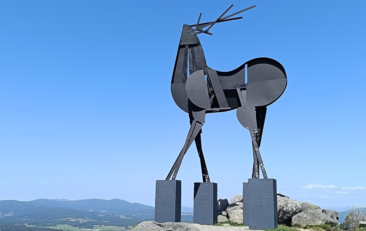 Cerveira. Escultura ‘Cervo’ já está como nova