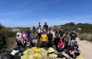 Cerca de 2,7 toneladas de lixo retiradas em dois dias das praias de Esposende por 650 voluntários (c/fotos)