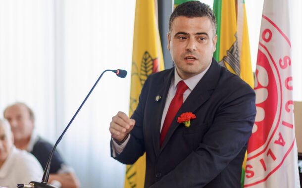 PS condena “degradação democrática” em Famalicão