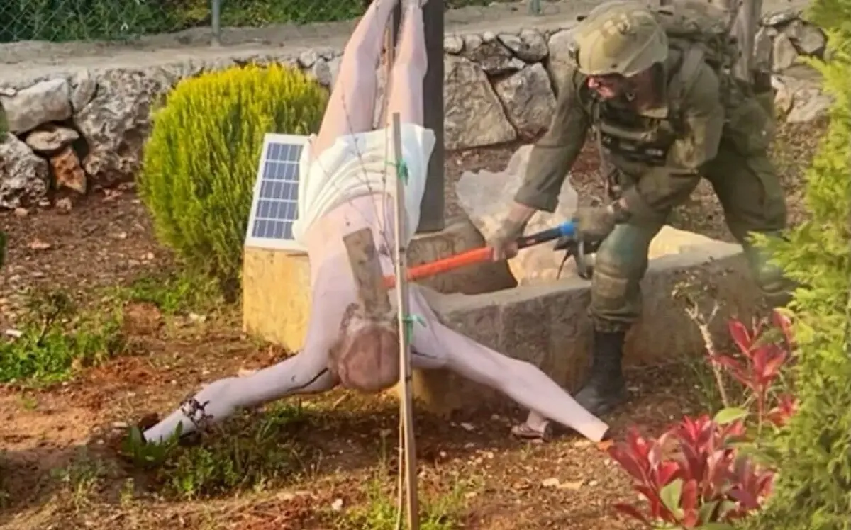 Exército israelita confirma que soldado destruiu estátua de Jesus Cristo no Líbano