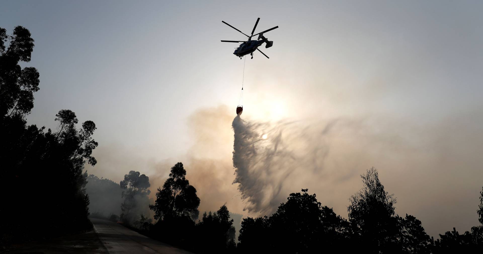 Viana. Dominado incêndio em Afife 