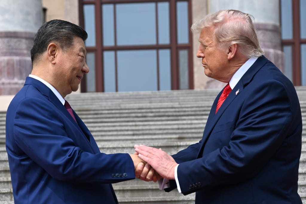 China avisa Trump sobre Taiwan: “Não se metam”