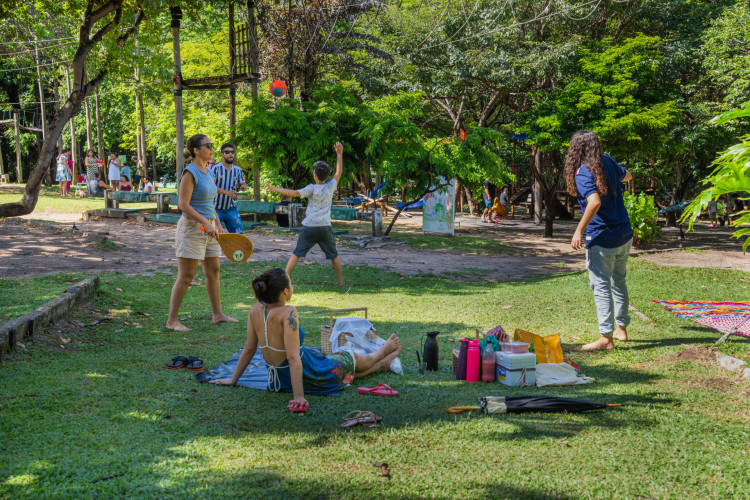 Viana convida ‘Super Mães’ e ‘Super Filhos’ a celebrar Dia da Mãe no Jardim da Marina