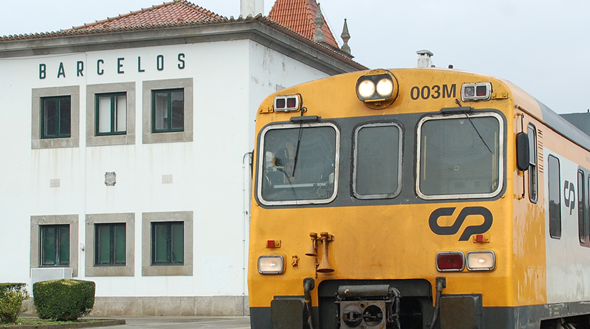 Comunistas querem explicações sobre horário (não) de funcionamento da estação de Barcelos