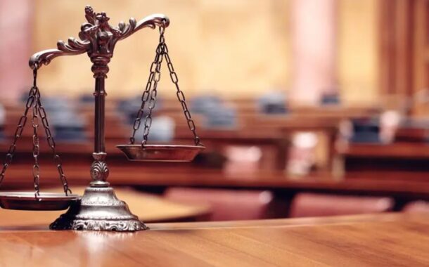Funcionária processa têxtil de Guimarães e reclama 161 mil euros por alegados salários em falta