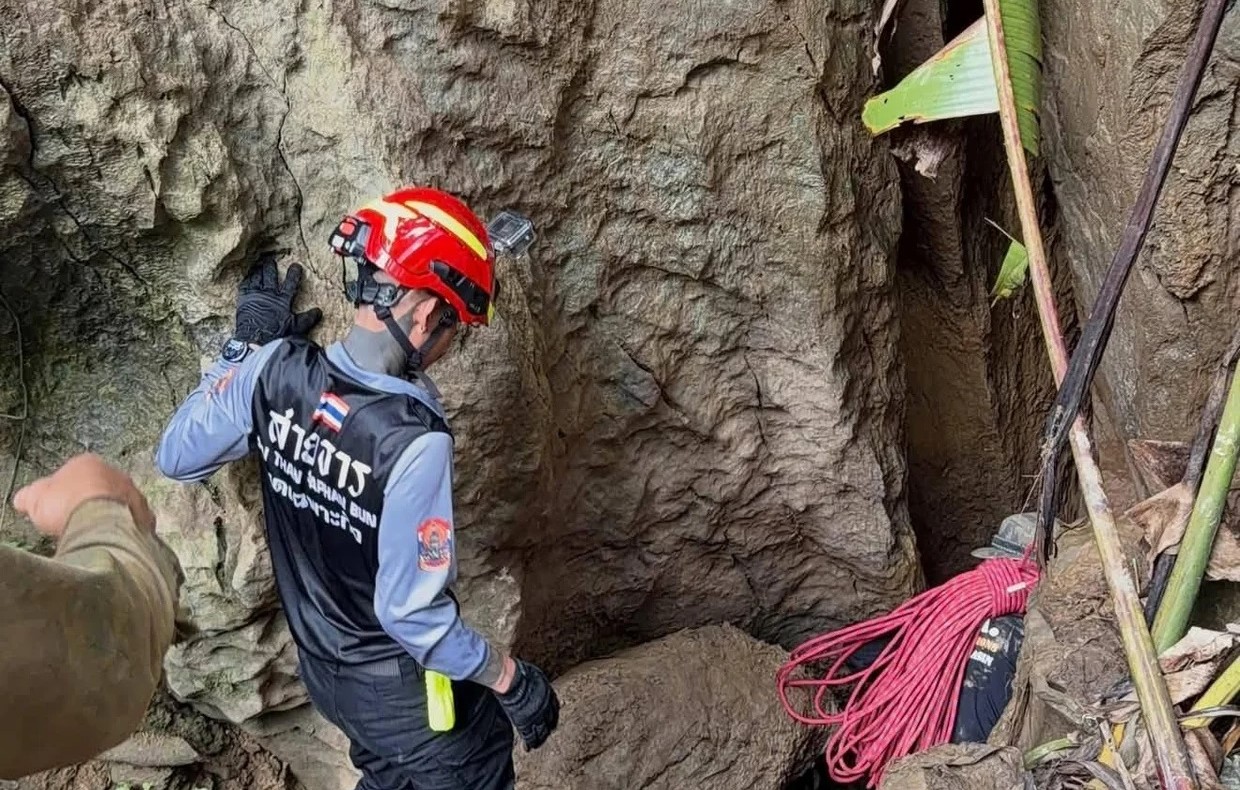 Sete pessoas estão presas numa gruta inundada no Laos há quase uma semana e ninguém sabe se estão vivos