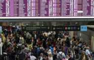 Caos nos aeroportos. Montenegro admite suspender novo sistema de controlo de fronteiras