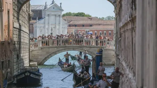 Veneza quer travar turistas de um dia com aumento de 900% na taxa de entrada