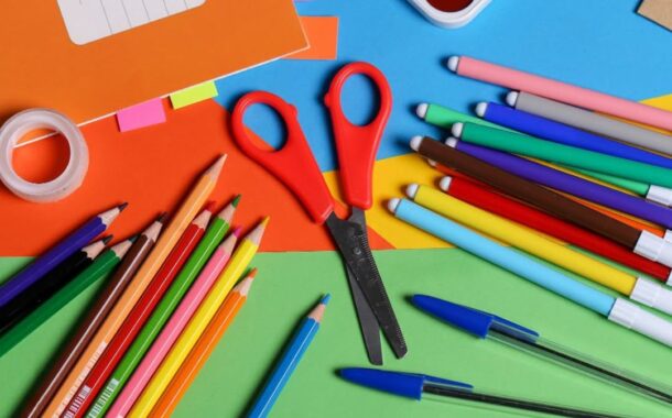 Monção apoio com 100 euros compra de material escolar todos os alunos do concelho