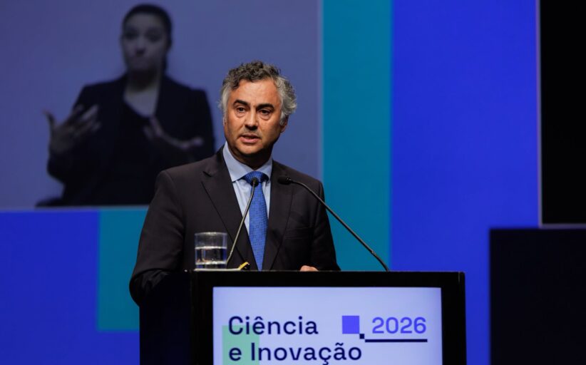 Fenprof apresenta queixa na PGR sobre exames nacionais