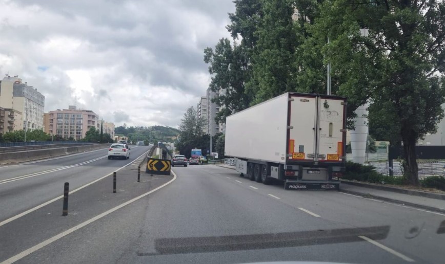Amar e Servir Braga questiona estacionamento de camiões; Câmara confirma projeto para parque de pesados
