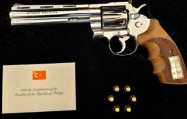 Montenegro entrega arma oferecida por Erdogan à PSP