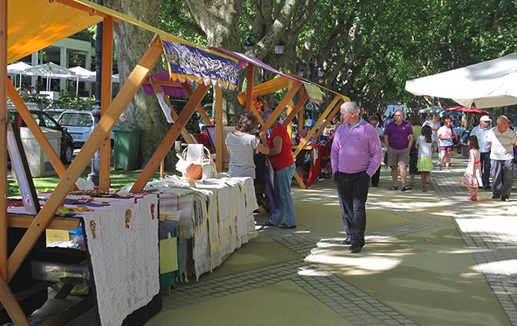 Avenida dos Plátanos acolhe Feira de Artesanato de Ponte de Lima