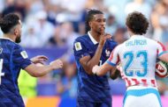 Ao contrário do que aconteceu com Estados Unidos, FIFA rejeita recurso da França e mantém cartão amarelo a Michael Olise